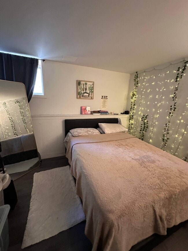 Building Photo - 54 Rue de Verdun Unit 1