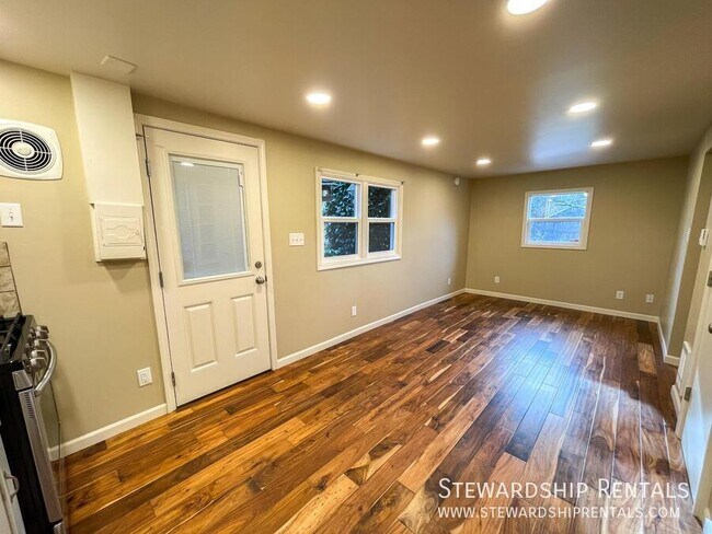 Photo - 754 W 12th Ave Unidad D