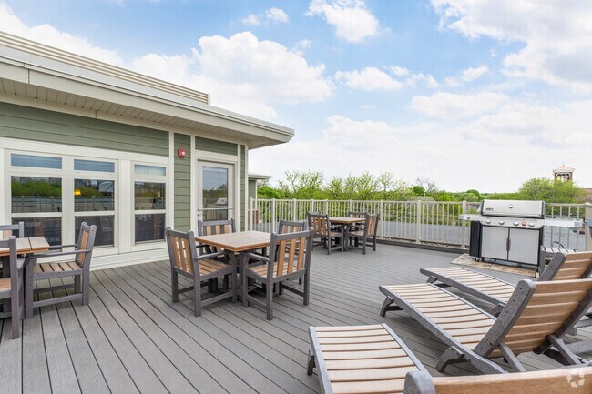 Common Area - Rooftop Deck