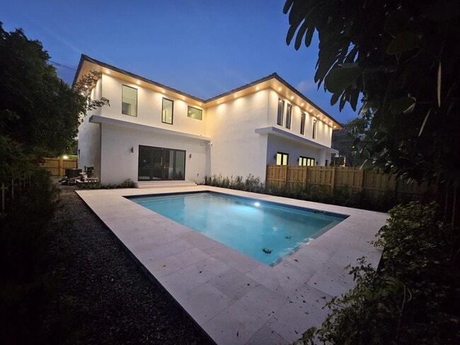 Photo - 6500 SW 84th St