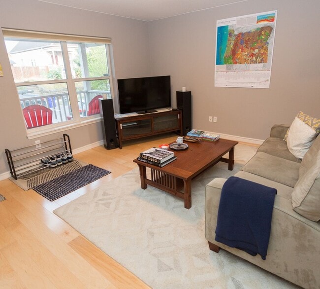 Photo - Single family, 3 bedroom, 1.5 bath home ju...