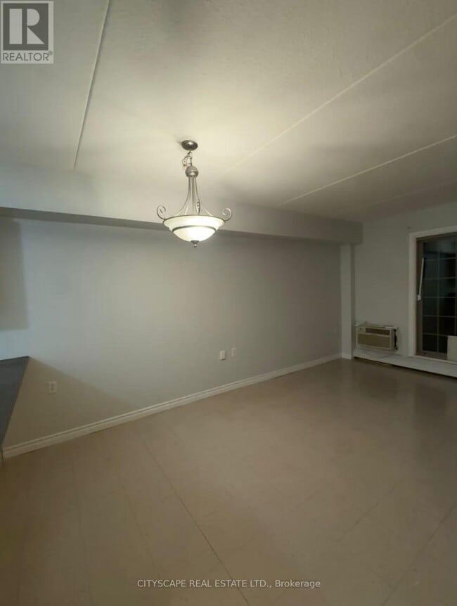 Photo - 24 Harris Ave Unité 112