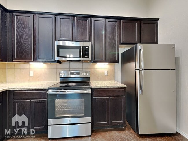 Photo - 226 Kaspar Way