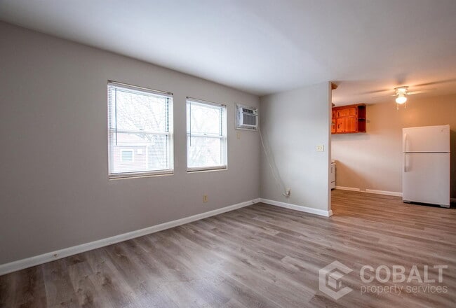 Photo - 954 St Charles Ave NE Unit 10