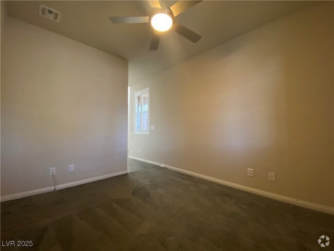 Building Photo - 9075 Tiffany Oaks Ave Rental