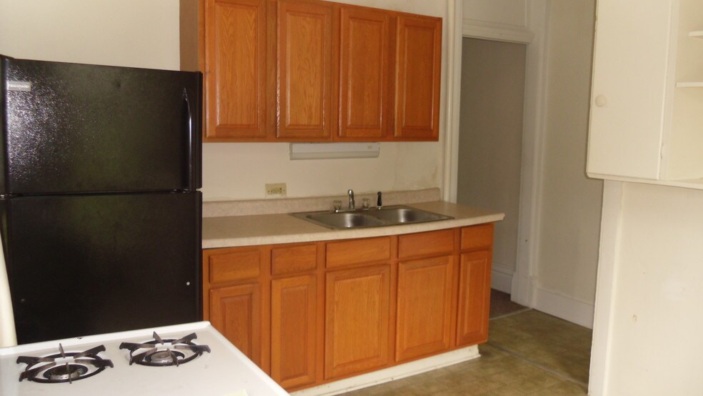 1420 S Main St Unit 2 Al For In Burlington Ia 1420 S Main St Burlington Ia 52601