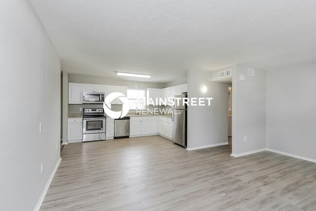 3 Bedroom Pet-Friendly Home in Sarasota, FL with Main Street Renewal