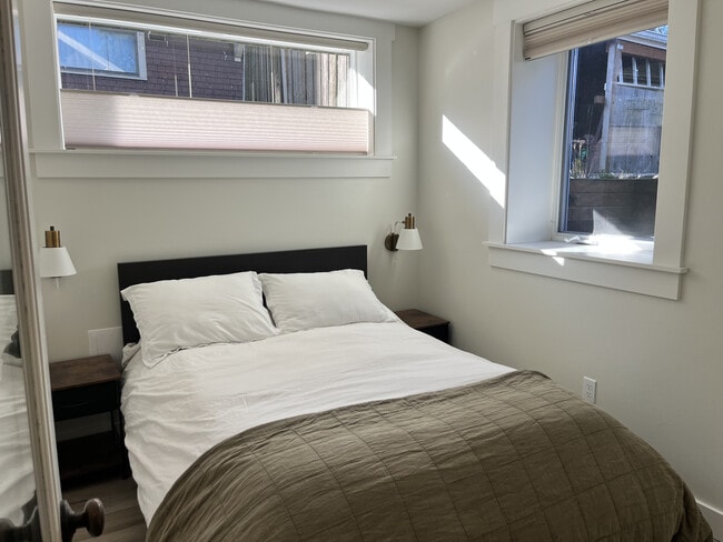 Photo - 6113 39th Ave S