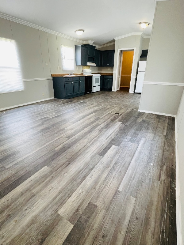 Building Photo - 9477 Lansdowne Rd Rental