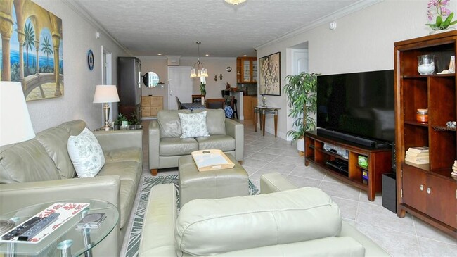 Photo - 1125 W Peppertree Dr Unit 702
