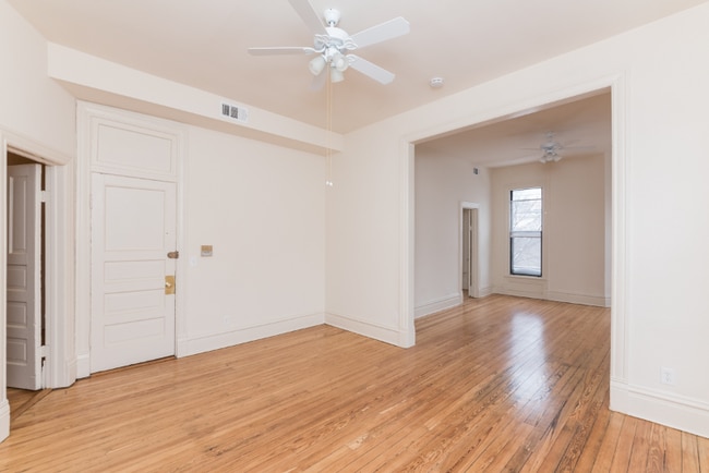 Photo - 1401 W Huron St Unit 4