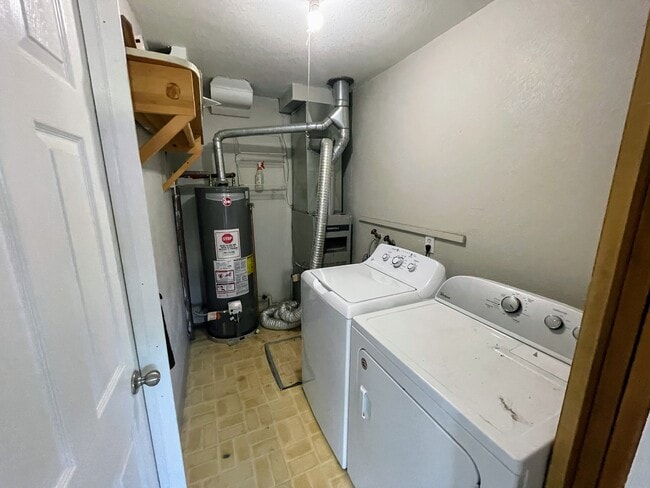 Photo - 513 W Uintah St