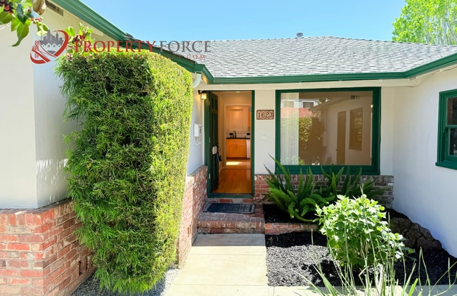 Photo - 1623 Howard Ave