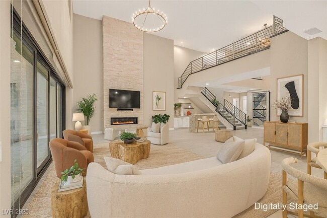 Photo - 65 Garibaldi Wy