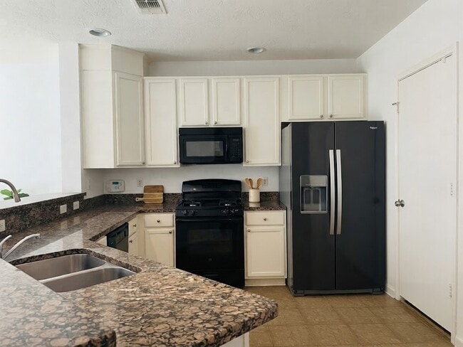 Photo - 18307 Tupper Bend Ln