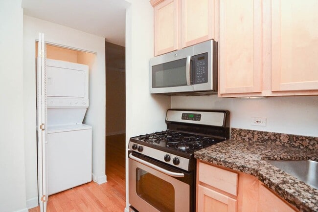 Photo - 3237 N Clifton Ave Unit E2
