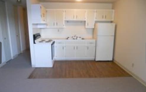 Photo - Spruce Manor Apartments