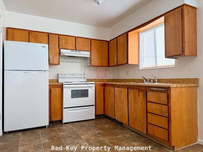 Noble Rd. Duplex