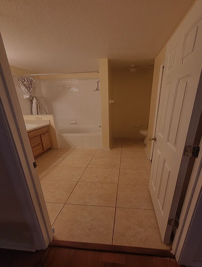 Photo - 1860 Amero Ave