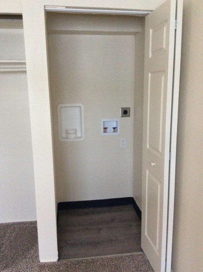 Photo - Executive East