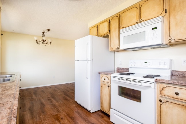 Photo - 607 N 16th St