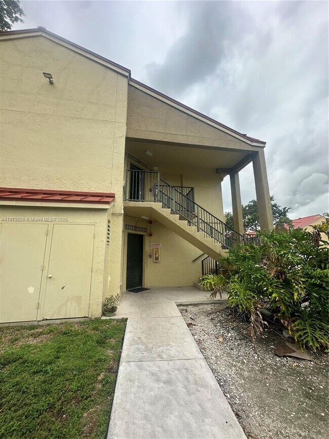 Photo - 18318 NW 68th Ave