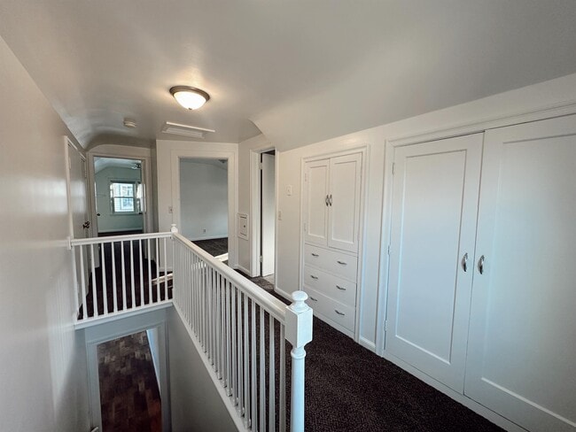 Photo - 605 12th St N