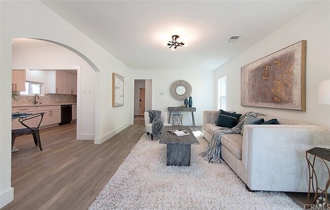 Building Photo - 1306 W G St Rental