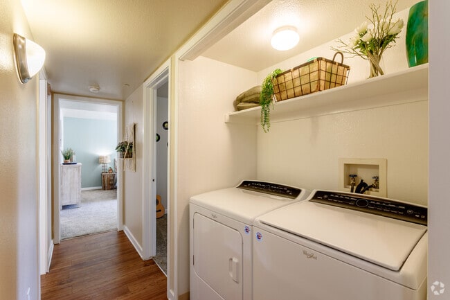 2HAB, 2BA - 1.058 ft² - UTE CREEK APARTMENTS