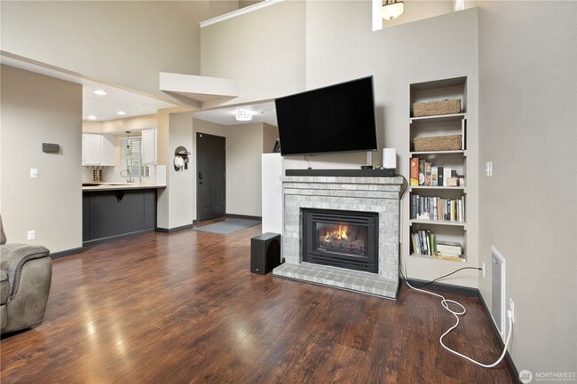 Photo - Amazing 3 Br 2.5 bath 2 car gar home in Lacey!