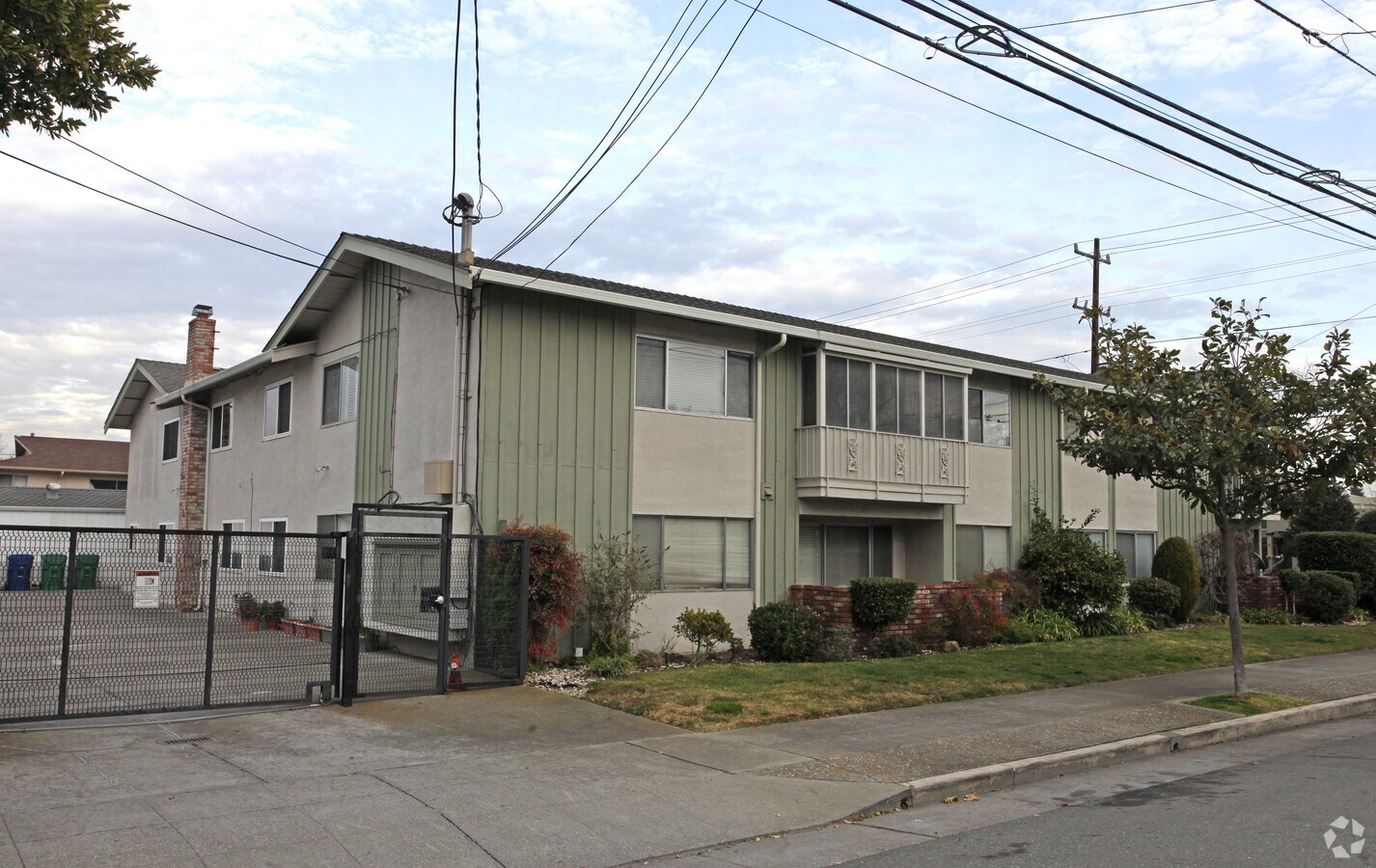 Photo - Broadway Manor