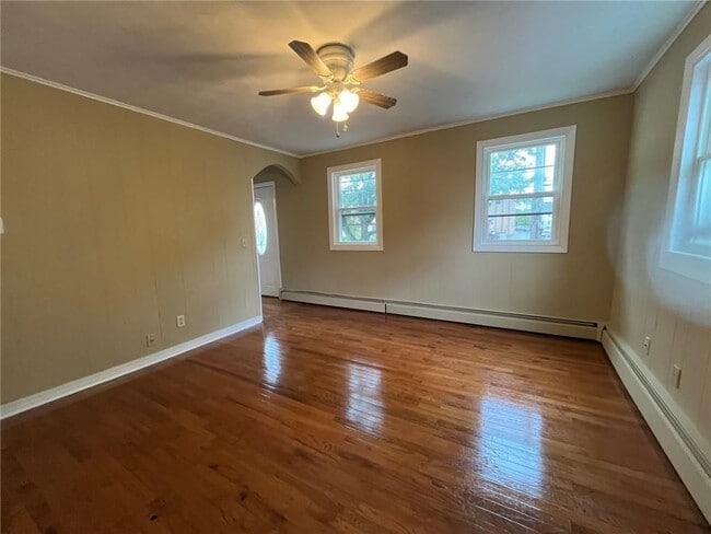 Photo - 1104 S Broadway