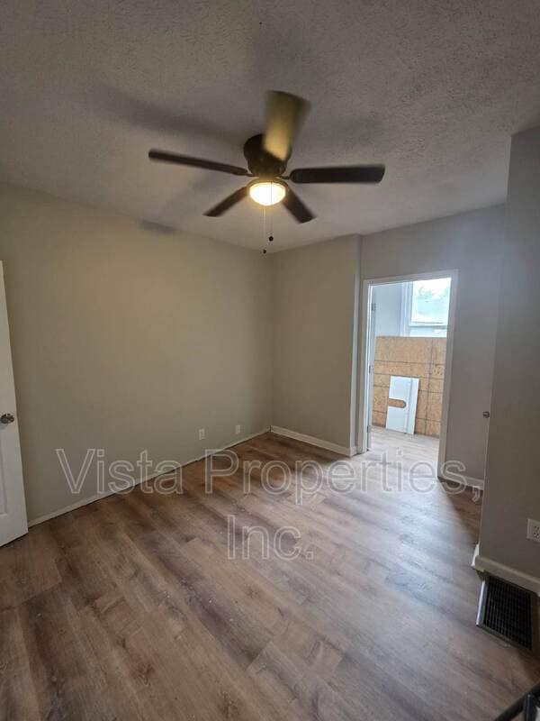 Photo - 313 Thomas St