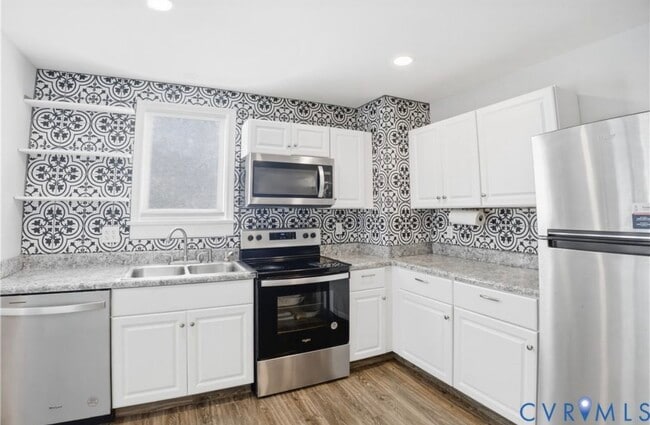 308 Maple Ln