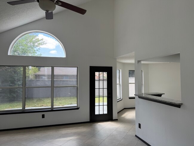 Photo - 5107 Whitehaven Dr