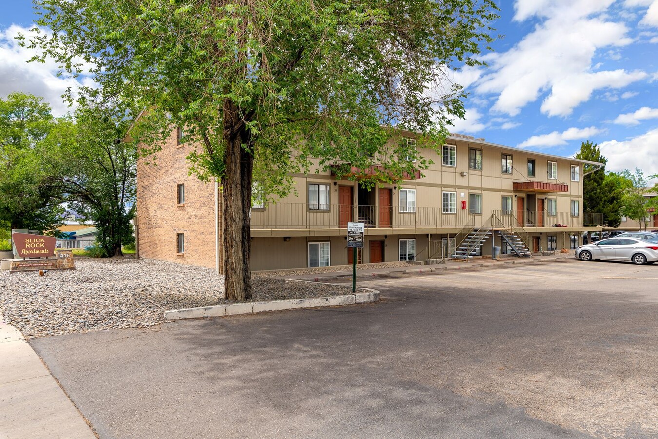 SLICK ROCK APARTMENTS - SLICK ROCK APARTMENTS