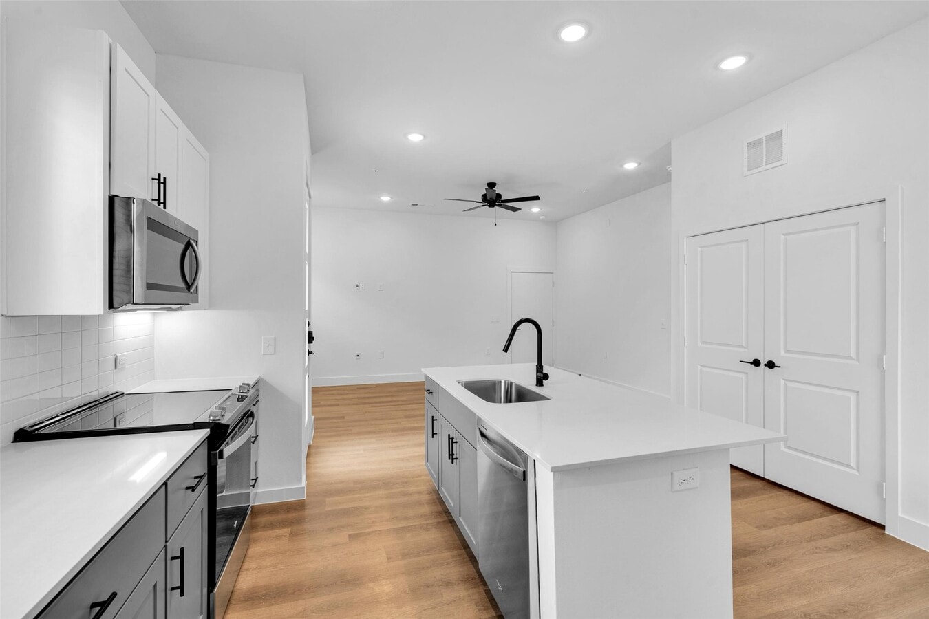 Photo - 1434 Forward Dr