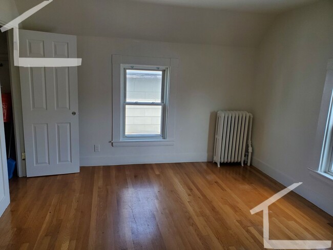 Photo - 27 Winship St House