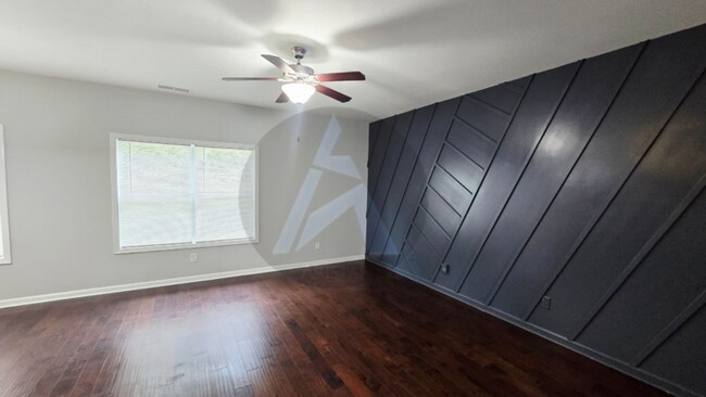 Photo - 208 Persian Ivy Way