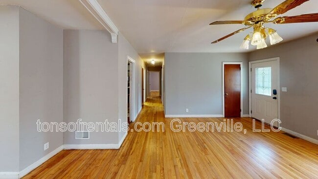 Photo - 23 Gurley Ave