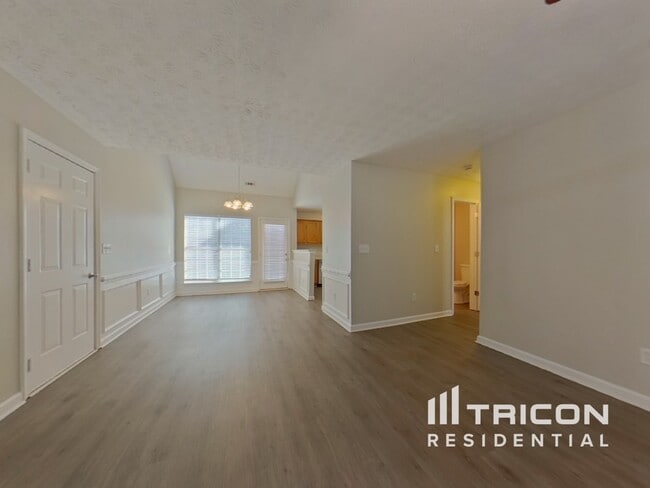 Photo - 9765 Moss Pointe Path