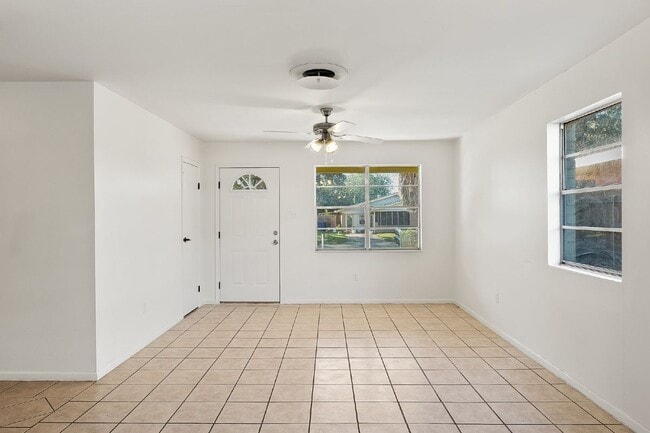 Photo - 202 N 41st St