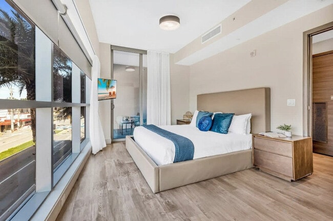 Photo - 101 N Ocean Dr Unit ID1227219P