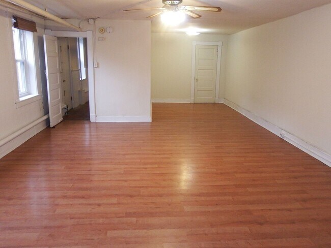 2936 St Paul St Unidad Terrace