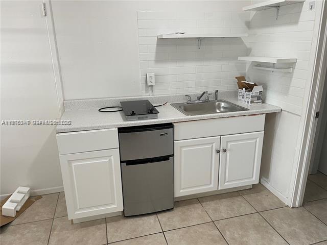 Photo - 1717 NE 12th St Unidad 2