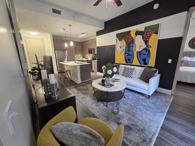 Building Photo - 8185 NW 42nd St Unit B2