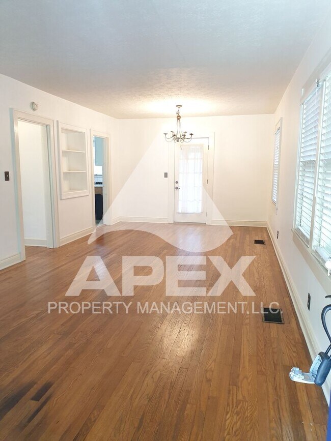 Photo - NORTH KNOX - 3 Bd Single Family Brick Ranc...