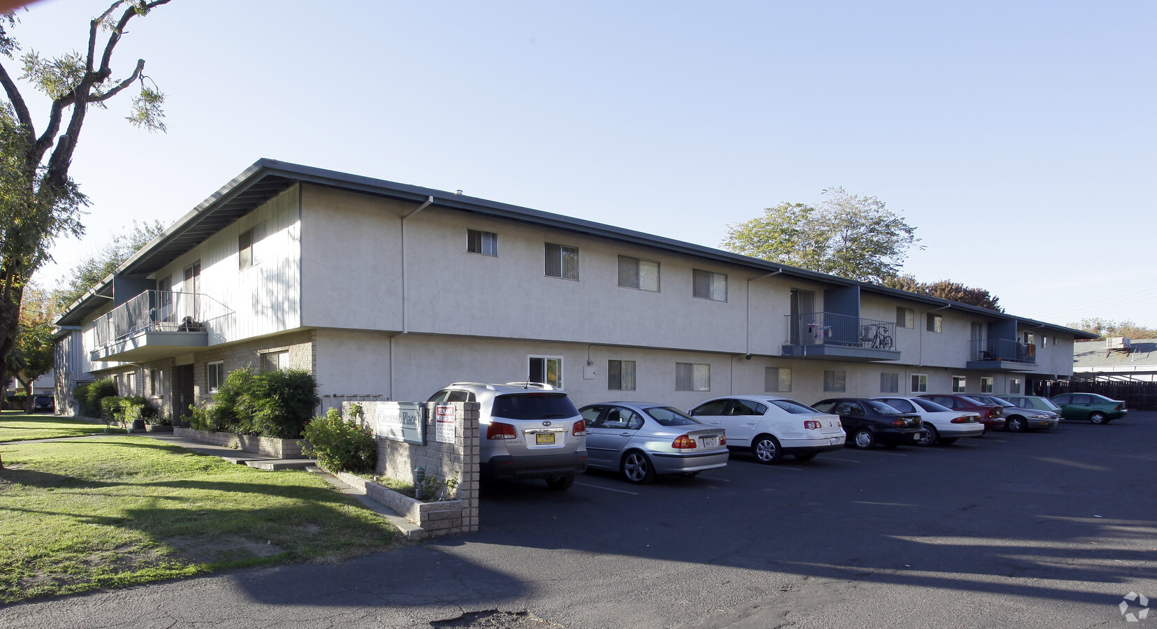 Chestnut Place Apartments - Chestnut Place Apartments