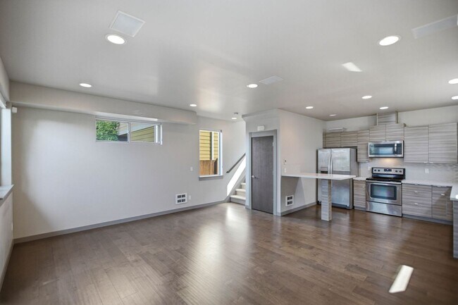 4726 Delridge Wy SW