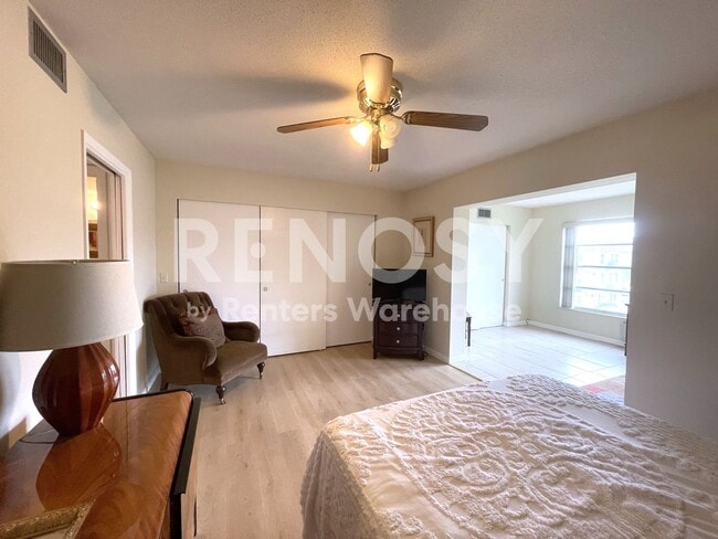Photo - Top Of The World - 3rd Floor, Furnished 1 Bed/1 Bath Condo For Long Term